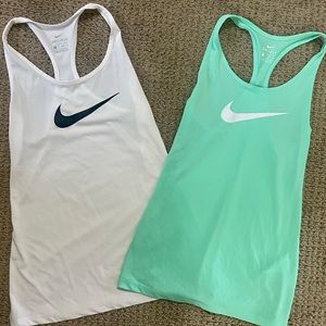 Woman’s Nike Dri Fit Tank Top XS